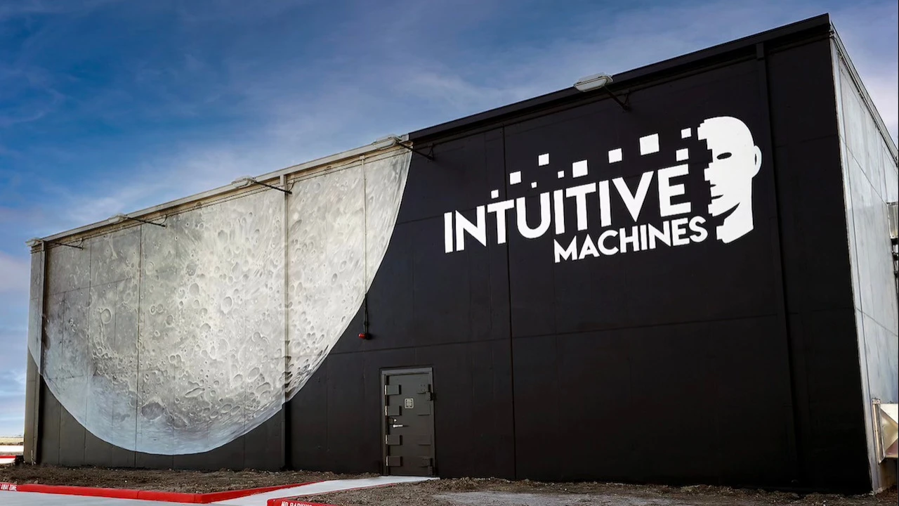 Intuitive Machines shares ended trading on May 26 down nearly 9% after rising 16% during the day / Photo: Facebook / Intuitive Machines