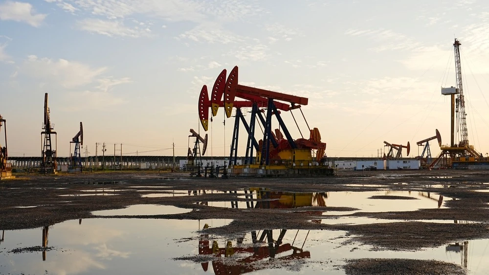 Oil falls: Iran calls low probability of war with the U.S. / Photo: QiuJu Song / Shutterstock