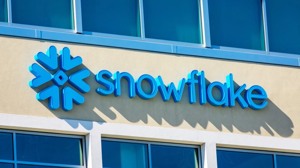 Snowflake shares soared 35% on the premarket / Photo: Michael Vi/Shutterstock