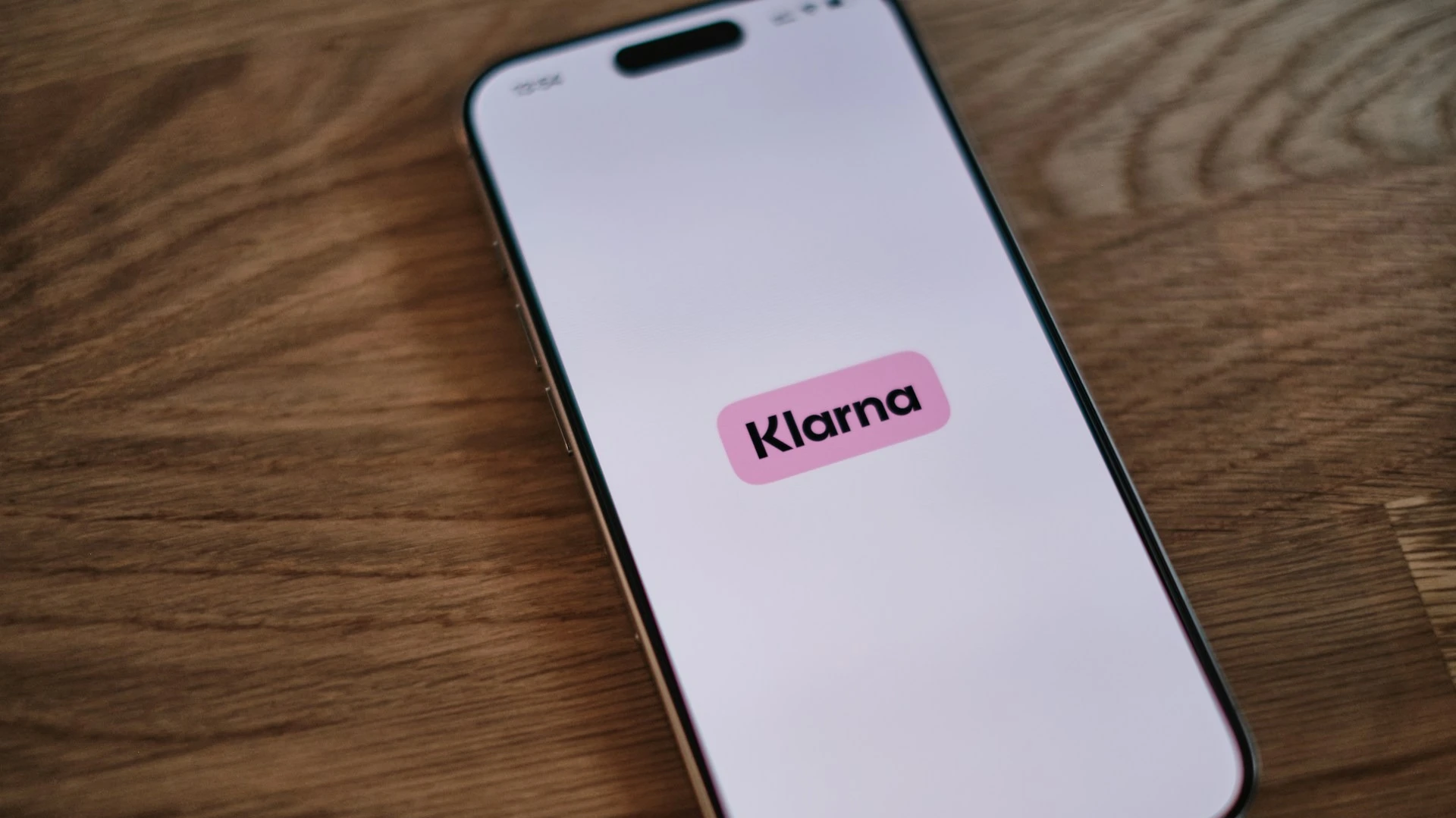 Оценка шведской Klarna по мультипликаторам сместилась в сторону классических банков. Это не единственный европейский финтех, который инвесторы оценивают дешево. Фото: appshunter.io / Unsplash