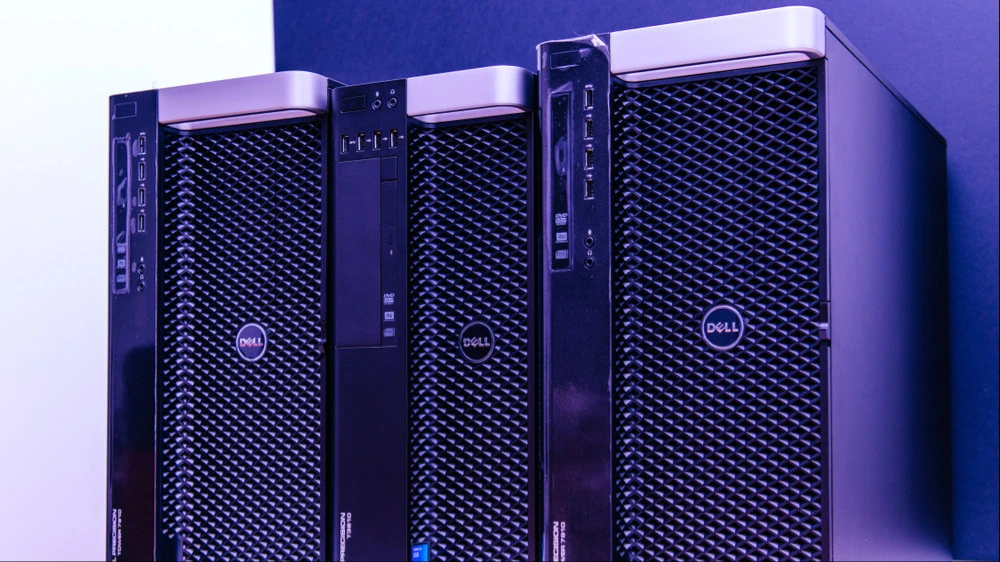 Выручка производителя серверного оборудования Dell выросла на рекордные 88% / Фото: Hadrian / Shutterstock.com
