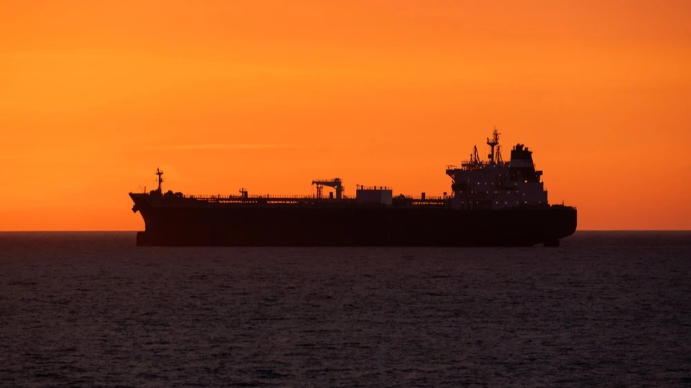 Цены на нефть взлетели из-за срыва переговоров Ирана и США / Фото: Dmitri T / Shutterstock.com