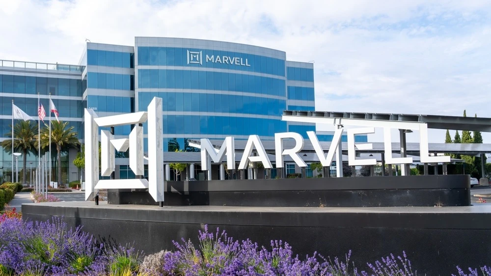 Глава Nvidia предрек Marvell оценку в $1 трлн / Фото: JHVEPhoto / Shutterstock.com