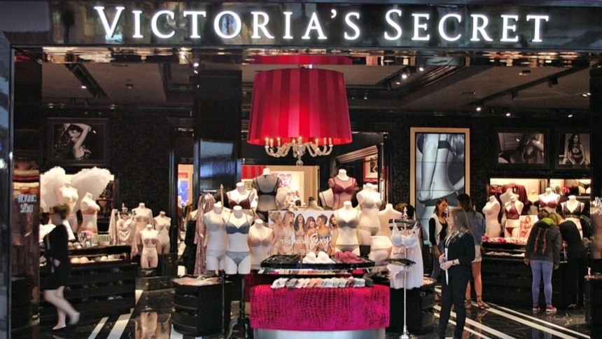 Shares of lingerie retailer Victorias Secret surged 45% after posting a strong quarterly report / Photo: Grand Warszawski / Shutterstock.com