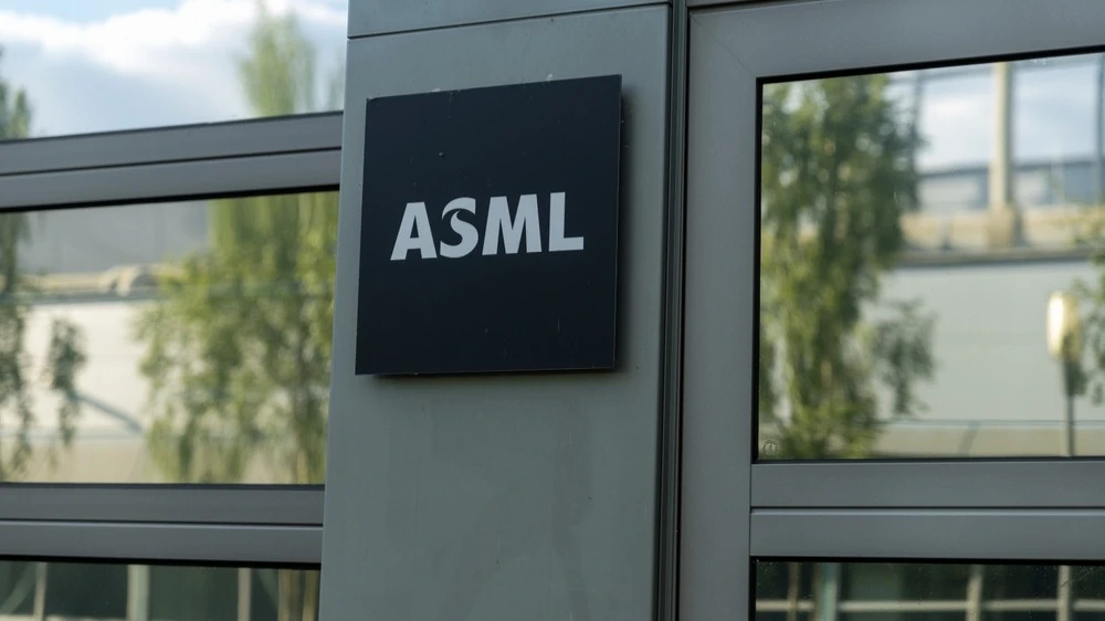 ASML побила рекорд Novo Nordisk и стала самой дорогой компанией в истории Европы / Фото: EchoWang 00
 / Shutterstock