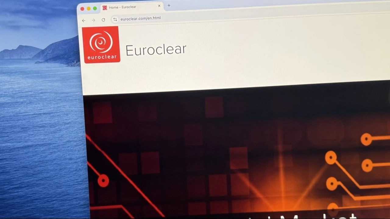 Подключение Казахстана к депозитарию Euroclear позволит международным инвесиорам покупать гособлигации страны в один клик / Фото: Jarretera / Shutterstock.com