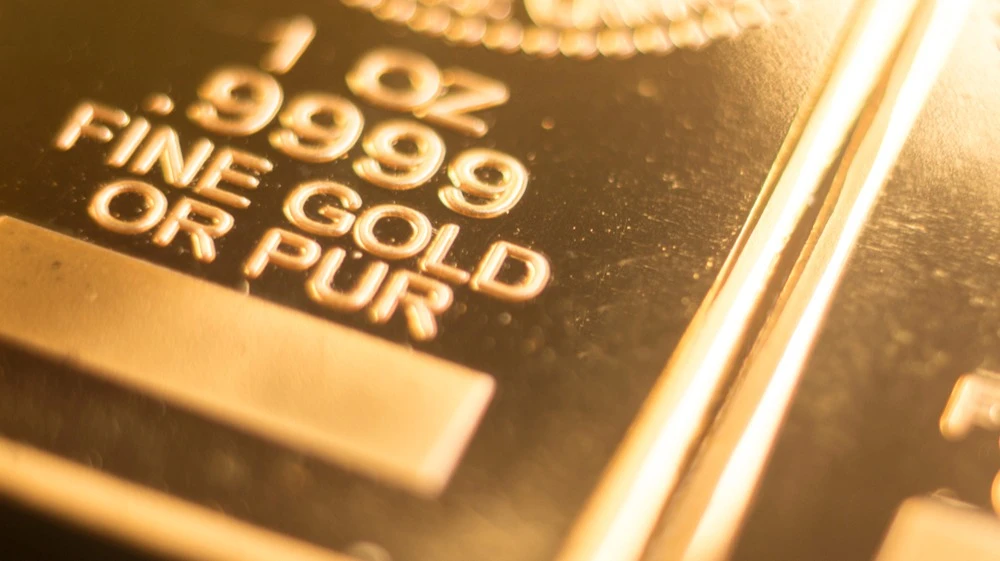 Золото еще глубже погрузилось в зону «медвежьего» рынка — от январских максимумов оно потеряло уже более 25% / Фото: edwardolive / Shutterstock