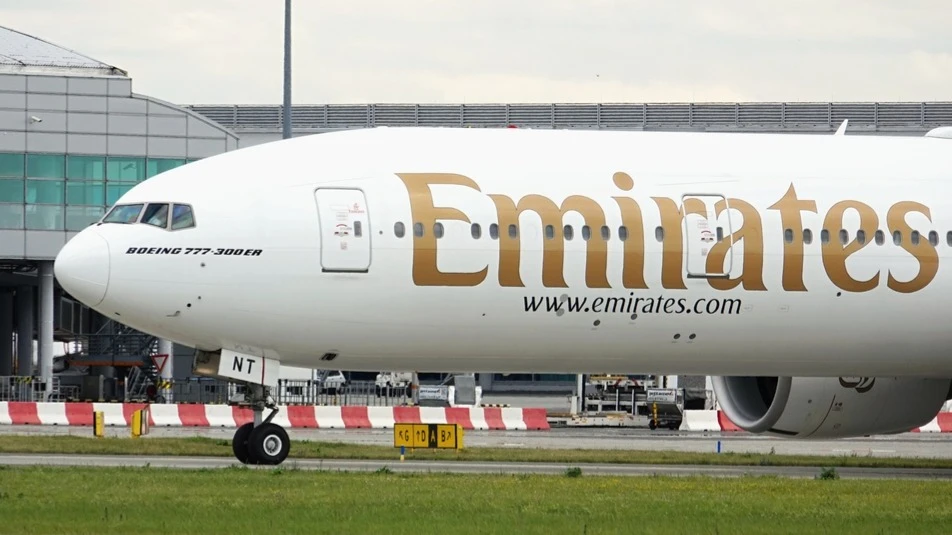 Emirates will offer insurance to bring passengers back to Dubai / Photo: Petr Podrouzek / Shutterstock