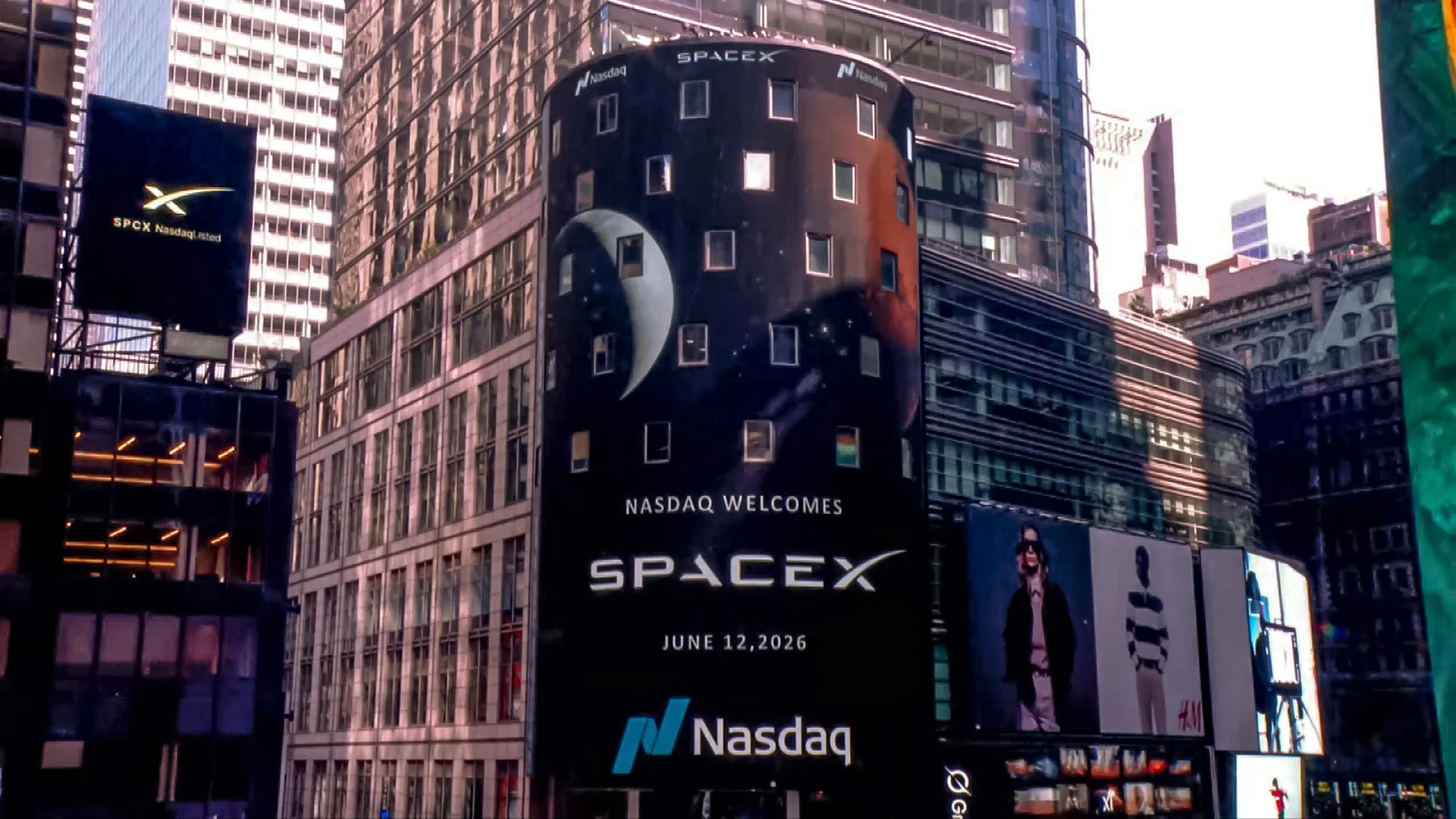 SpaceX shares reached Oppenheimers previous target on the second trading day after the IPO / Photo: X / SpaceX