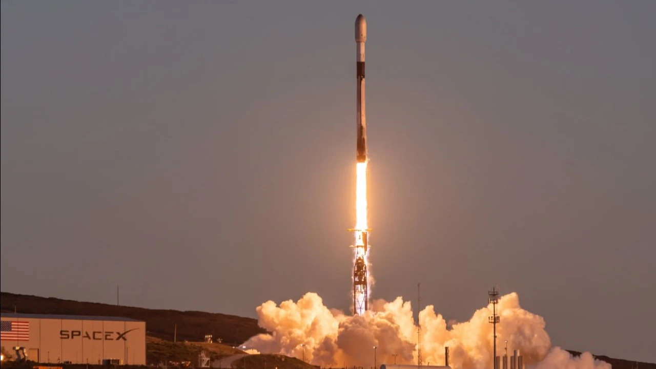 Ситуация со SpaceX создает риски для других игроков, стоящих в очереди на IPO, предупреждают аналитики. Фото: SpaceX / X.com