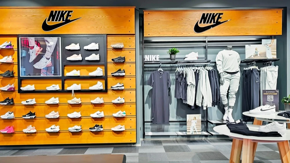 Evercore pointed to Nikes protracted business turnaround / Photo: Shutterstock.com / Anya Keisha