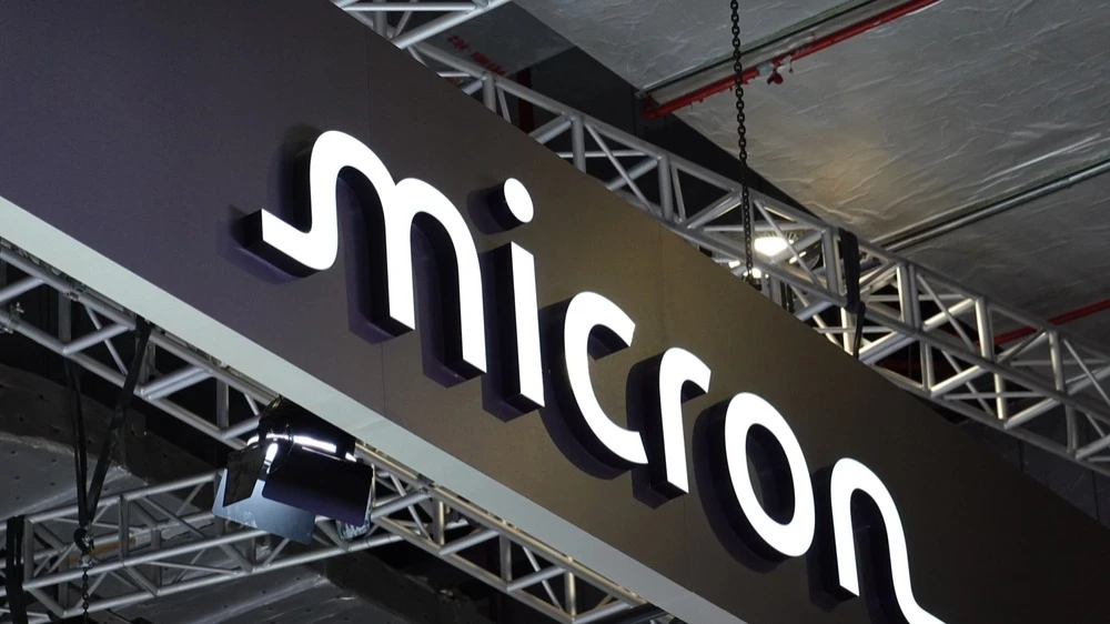 A report from Micron, a manufacturer of hard-to-find memory chips, could signal to the market the prospects for AI investments / Photo: Kevin Paul Davis / Shutterstock