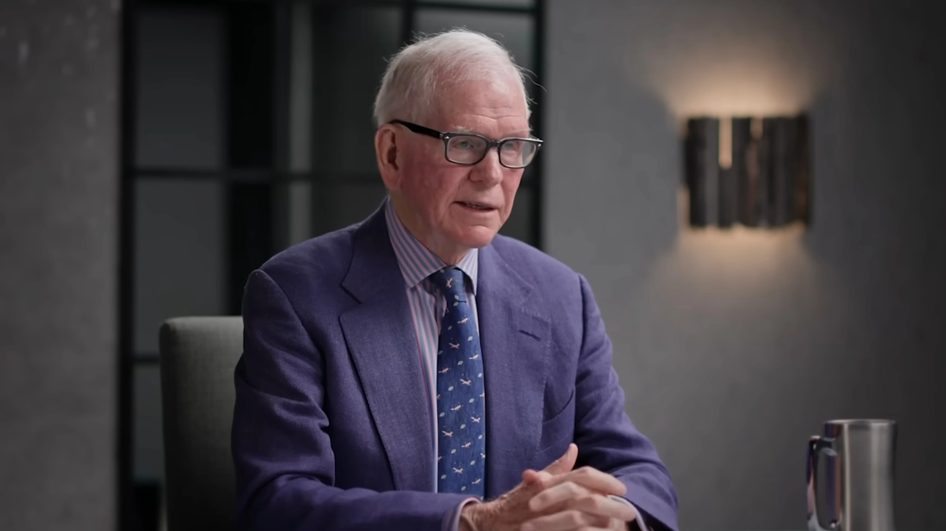 Grantham, the “Eternal Bear”: AI Companies’ Stocks Could Plunge 70% / Photo: youtube.com / @TheDiaryOfACEO
