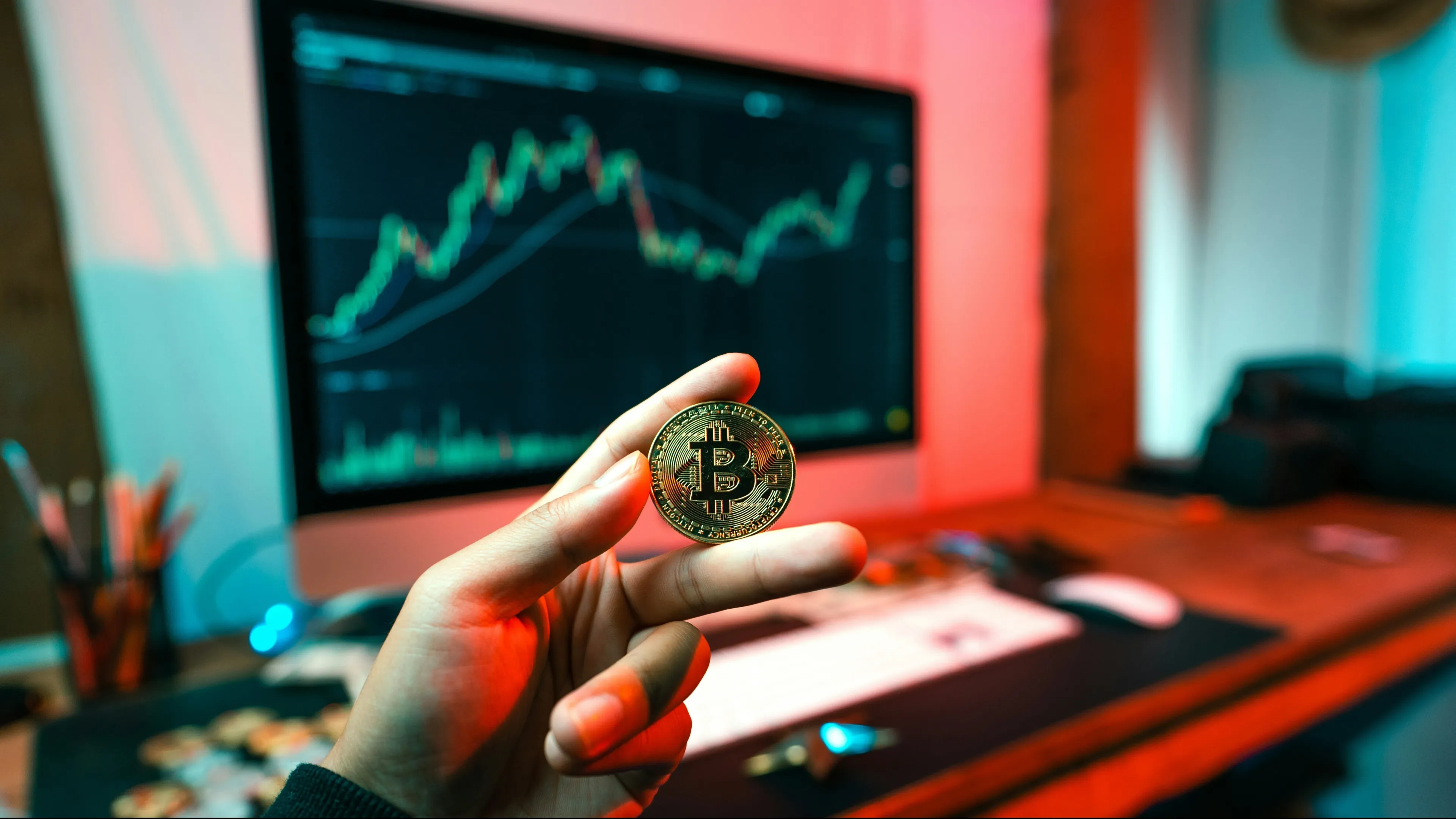 As a result of the cryptocurrency reform, EU residents will lose access to Binance, the largest cryptocurrency exchange, starting July 1. Photo: Art Rachen/Unsplash