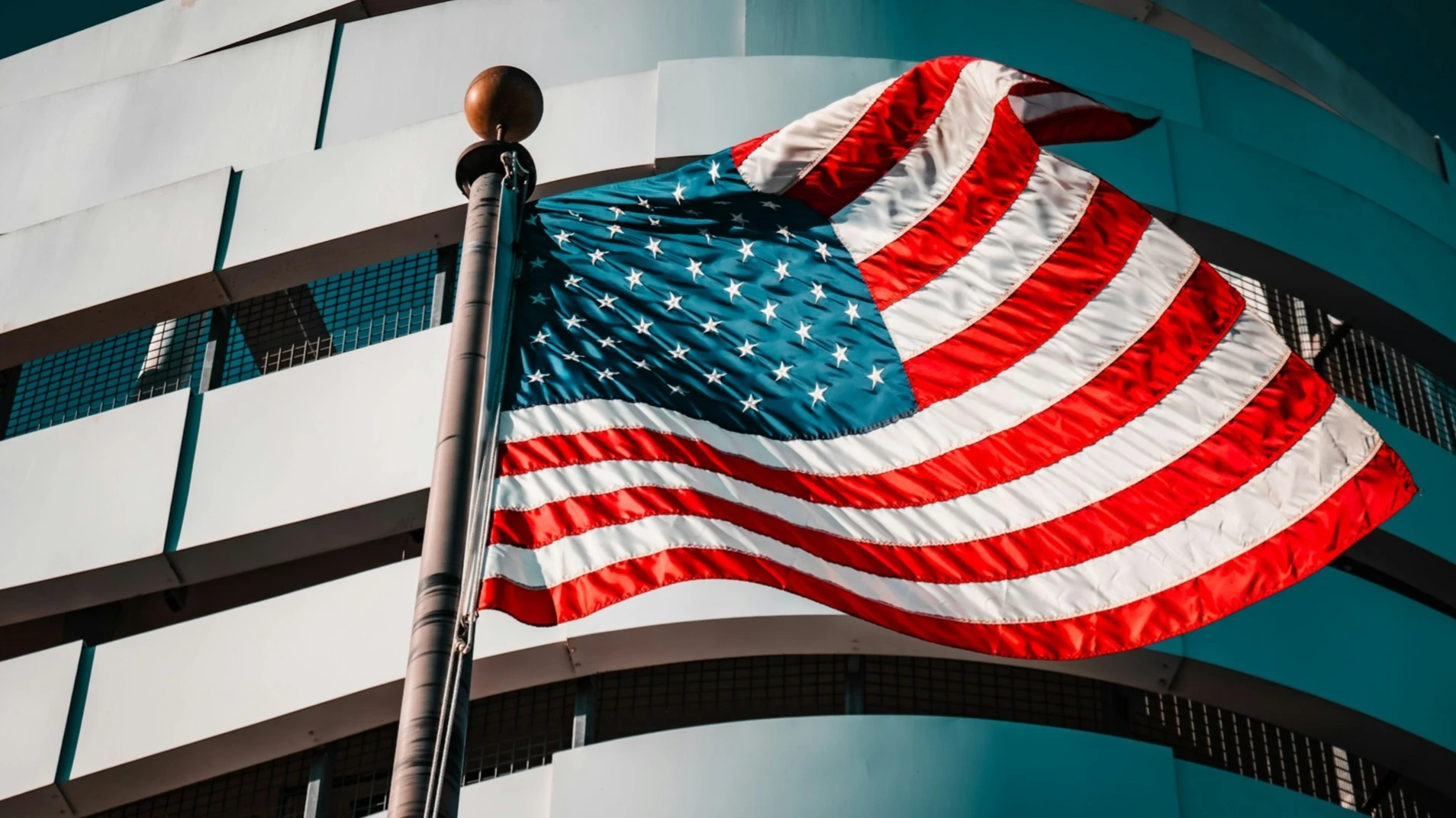 The right to citizenship by birth on U.S. soil is guaranteed by the U.S. Constitution / Photo: Unsplash/chris robert
