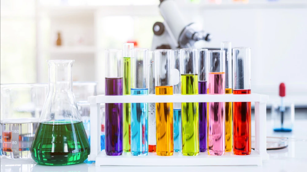 Claude Science software will enable scientists to automate research tasks in biology and chemistry / Photo: Thinnapob Proongsak / Shutterstock.com