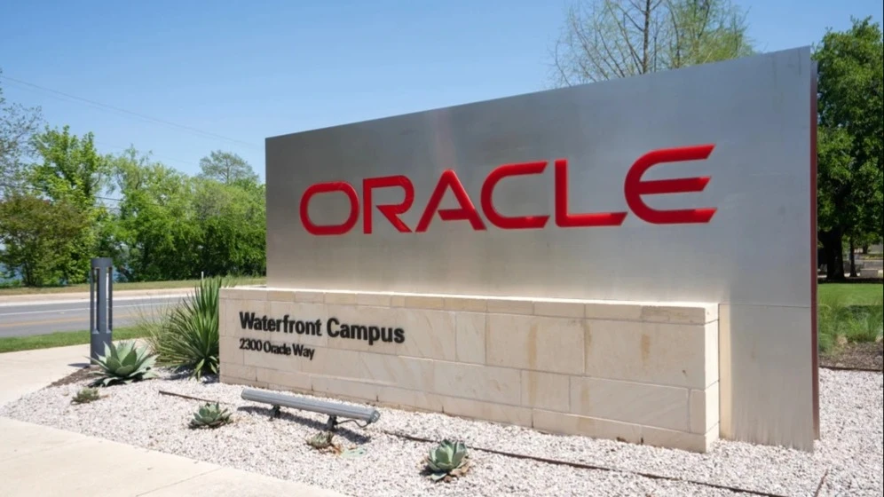 Germanys largest bank is betting on a twofold increase in Oracles stock price over the next year / Photo: Tada Images/Shutterstock.com
