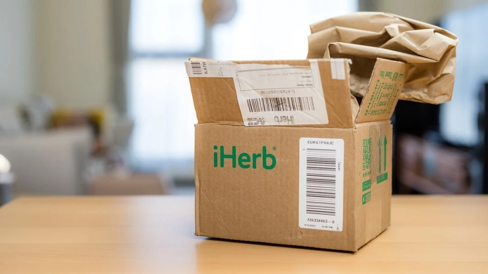 Онлайн-ретейлер косметики и пищевых добавок iHerb выбрал организаторов IPO. Фото: leungchopan/Shutterstock