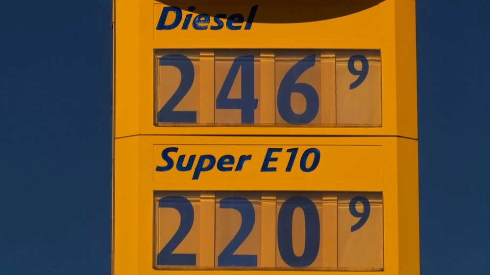 The International Energy Agency has warned of a shortage of gasoline and diesel fuel / Photo: VGV MEDIA/Shutterstock.com