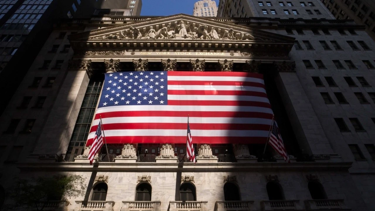 The Russell 2000 rose 21.5% in the second quarter, outperforming the Russell 1000 large-cap index, which gained 15.1% over the same period / Photo: Facebook / NYSE
