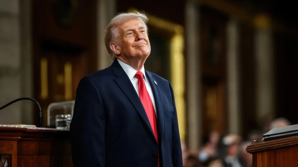 Трамп отказался от 20-процентного сбора за судоходство в Ормузском проливе / Фото: Robert V Schwemmer / Shutterstock