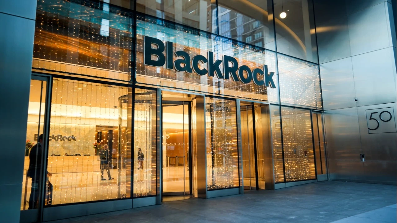 Активы под управлением Blackrock превысили $15 трлн / Фото: rblfmr / Shutterstock.com