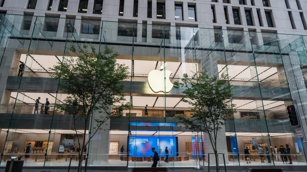 Акции Apple бьют рекорды второй день подряд / Фото: Vivid Brands/Shutterstock
