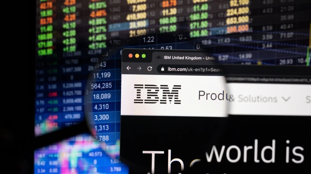 IBMs stock plummeted by a quarter this week. Will it be able to rise from the ashes again by changing its business model? Photo: DennisF / Shutterstock.com