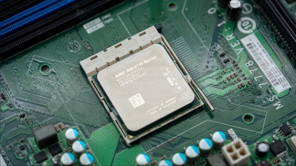 Cистема Helios от AMD может выйти на рынок по цене от $5 млн до $5,5 млн за стойку / Фото: Erman Gunes / Shutterstock.com