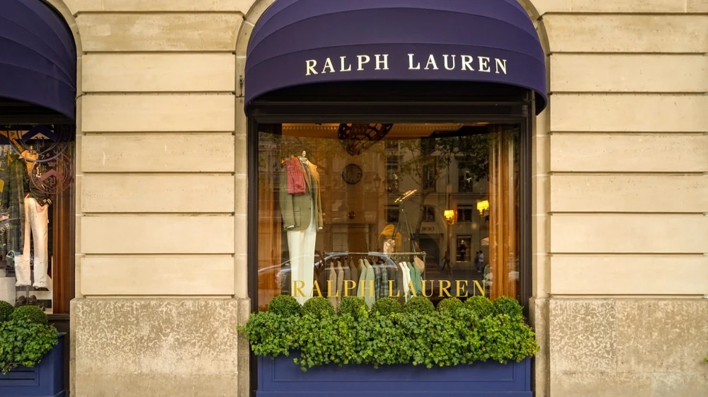 Raymond James raised its rating on apparel retailer Ralph Lauren / Photo: EricBery / Shutterstock.com