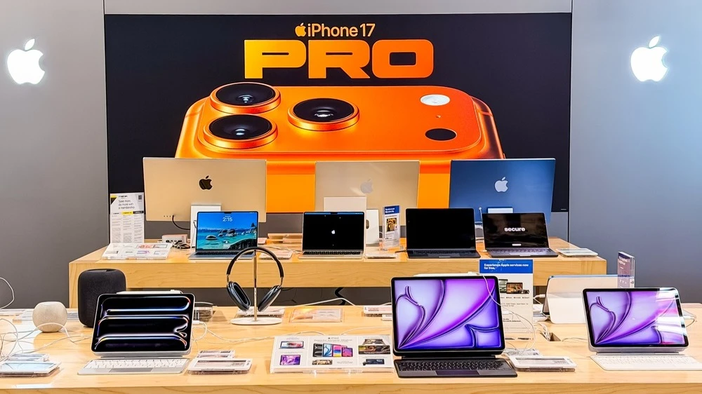 Apple готовится запустить сервис лизинга своих устройств, работающий по принципу подписки / Фото: Iv-olga / Shutterstock.com