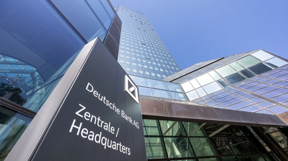 Обыск в штаб-квартире Deutsche Bank связан со сделками, совершенными в 2008-2010 годах / Фото: Markus Mainka / Shutterstock.com