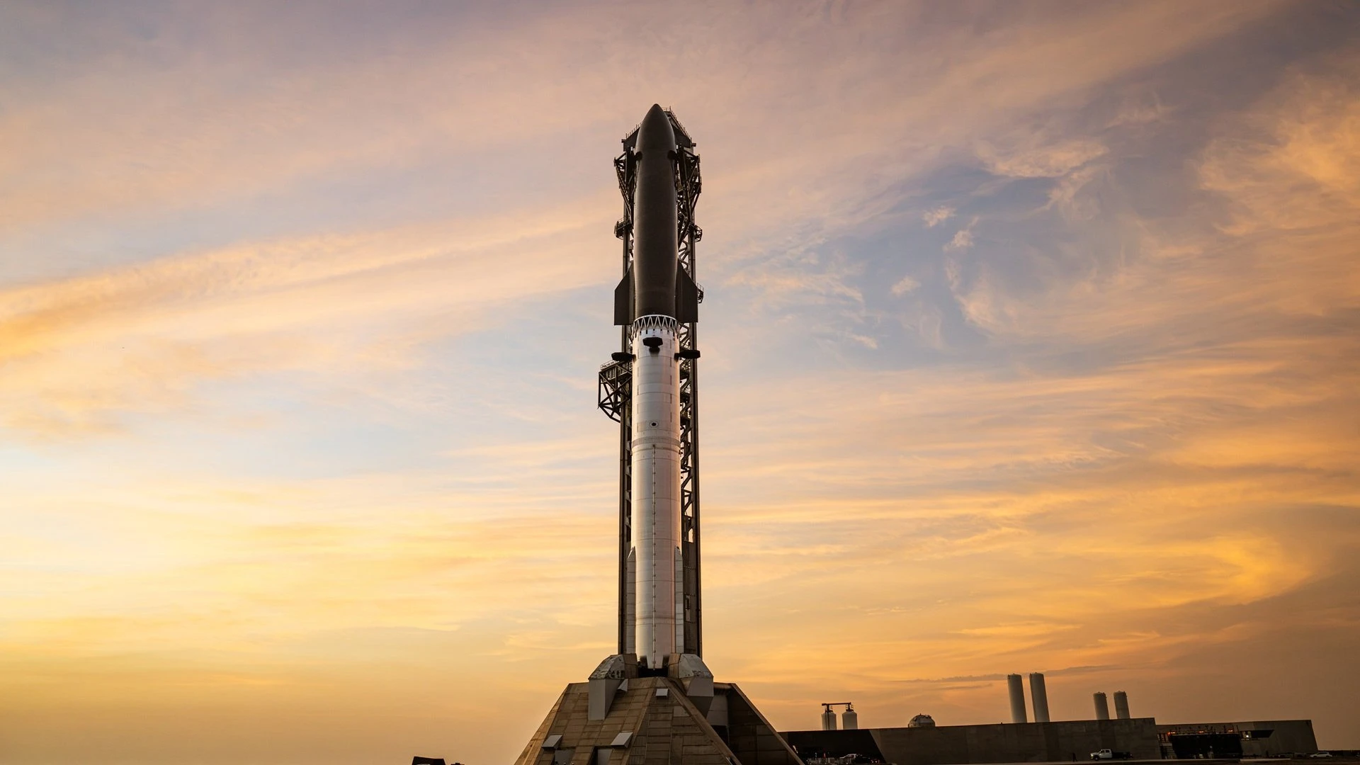 HSBC does not expect SpaceXs stock to rise in the long term, despite Elon Musks genius factor / Photo: X / SpaceX