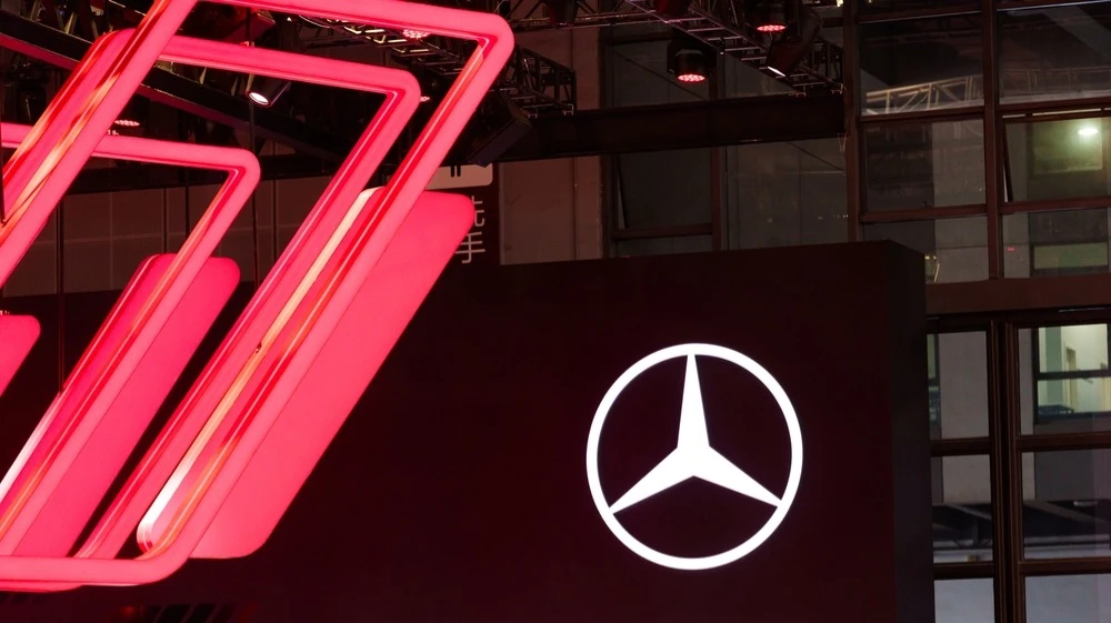 For the first time in three years, Mercedes-Benz reported an increase in quarterly earnings before interest and taxes / Photo: THINK A/Shutterstock.com