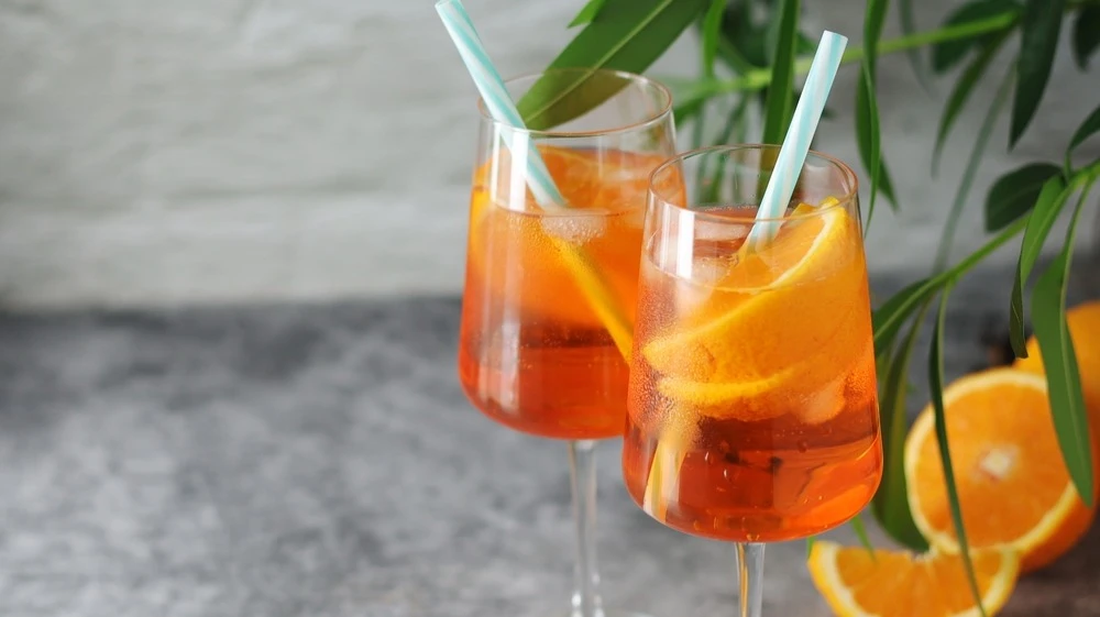 Camparis sales of Aperol in the U.S. fell short of those of Bacardis St-Germain elderflower liqueur / Photo: Anastasia Kamysheva / Shutterstock