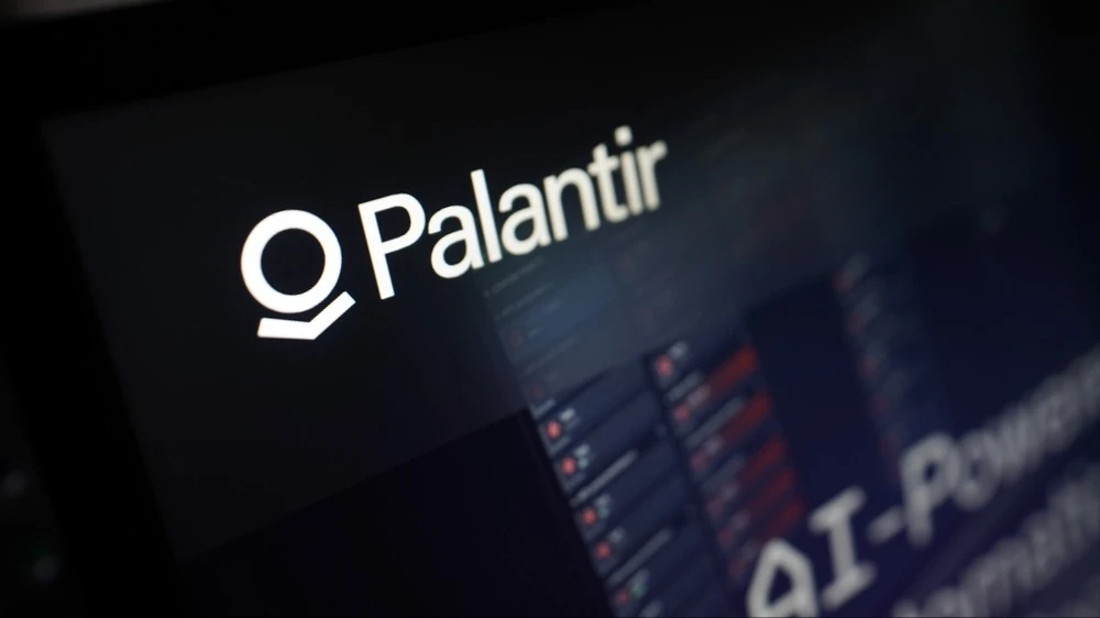 Palantir Raises Forecast After a Strong Quarter / Photo: PJ McDonnell / Shutterstock.com