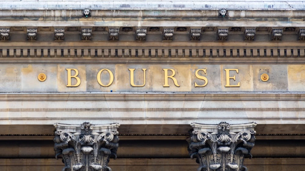 The facade of the Bronyar Palace, which housed the Paris Stock Exchange / Photo: HJBC/Shutterstock.com