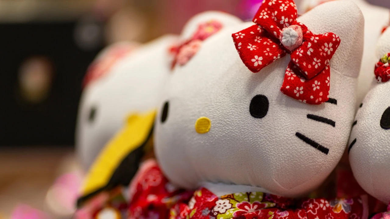 Shares of Hello Kittys parent company plummeted in Tokyo / Photo: Deman / Shutterstock.com