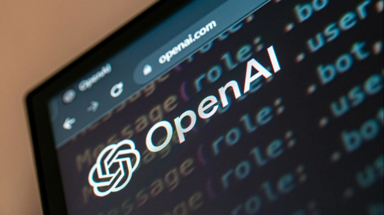 Годовая выручка OpenAI превысила $40 млрд / Фото: eranicle / Shutterstock.com