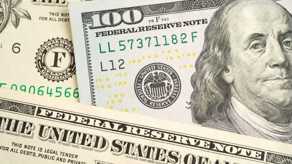 The cost of borrowing for the U.S. on 30-year bonds has reached its highest level since 2001 / Photo: surprisestock/Shutterstock