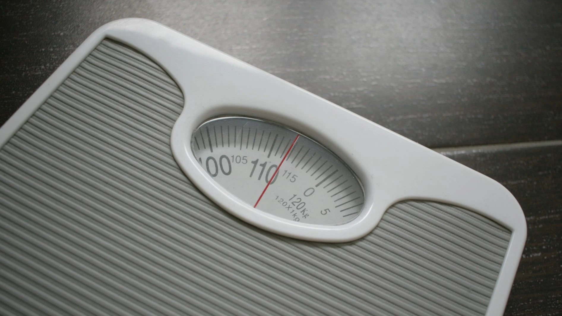 Analyst advised investors to buy shares in two obesity drug developers / Photo: Unsplash / Joachim Schnürle