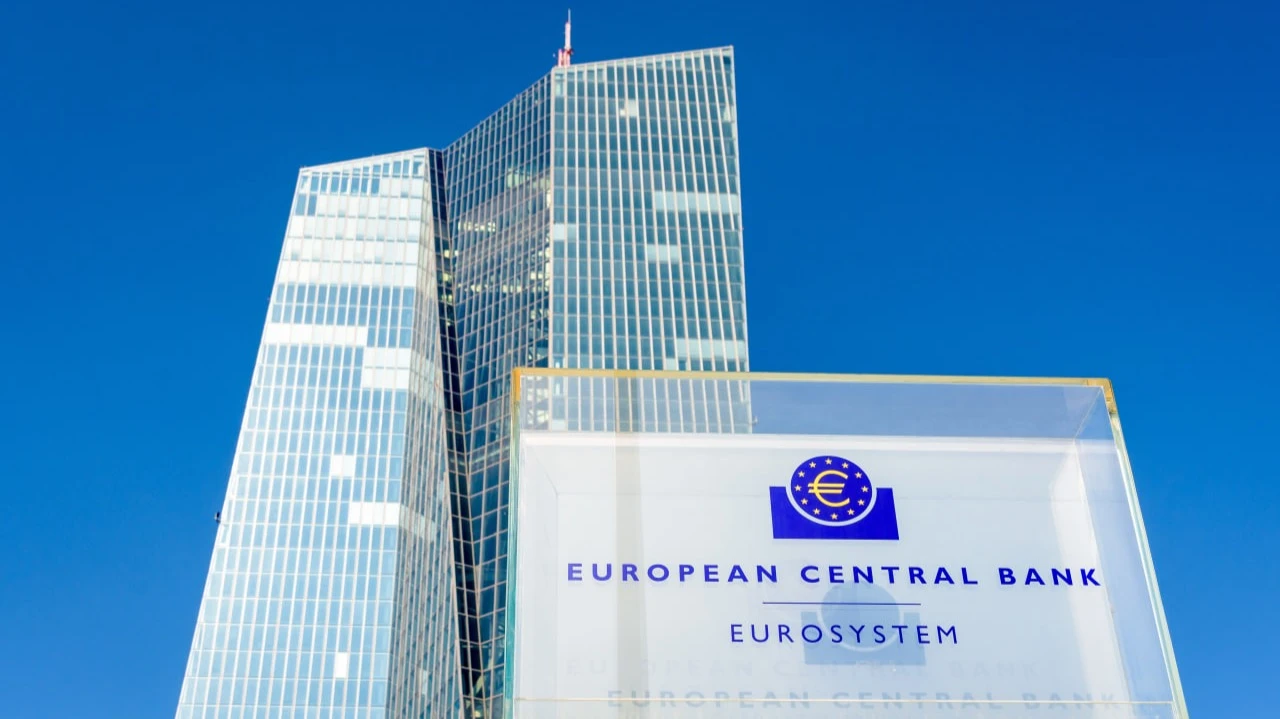 Экономисты ЕЦБ предупредили об угрозе коррекции рынка / Фото: olrat / Shutterstock.com