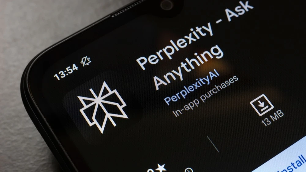 Nvidia is in talks to invest in Perplexity, with the company valued at over $30 billion / Photo: jackpress / Shutterstock