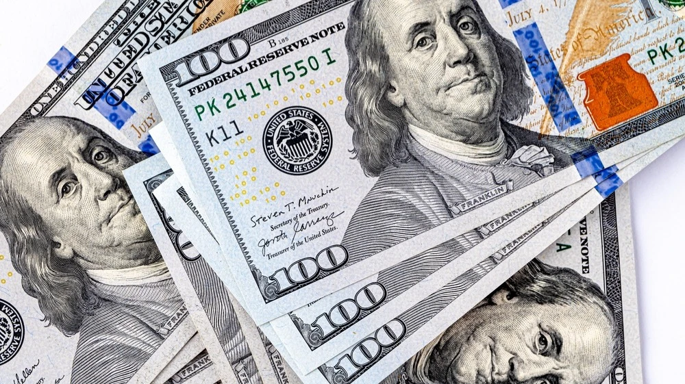 On Monday, the U.S. dollar is hovering near multi-month lows. Photo: Tamakhin Mykhailo/Shutterstock