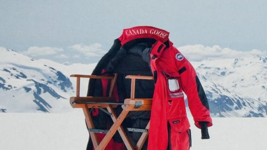 Wells Fargo analysts expect a decline in sales of Canada Goose down jackets due to the warm winter / Photo: Facebook / canadagoose