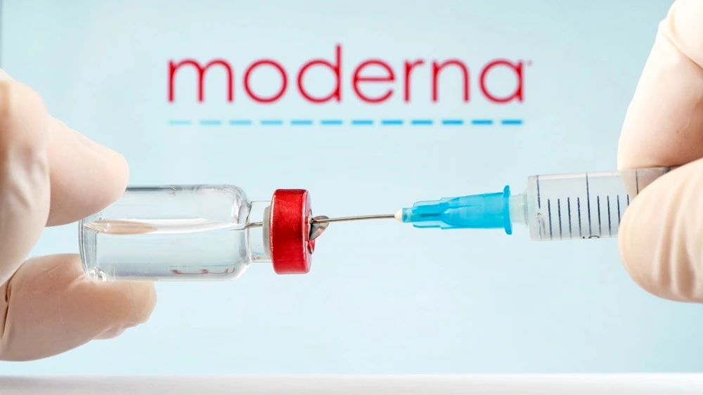 Moderna will use the proceeds to fund the development of a cancer drug and to pay off debt / Photo: Shutterstock.com / Dmitriy Melnikov