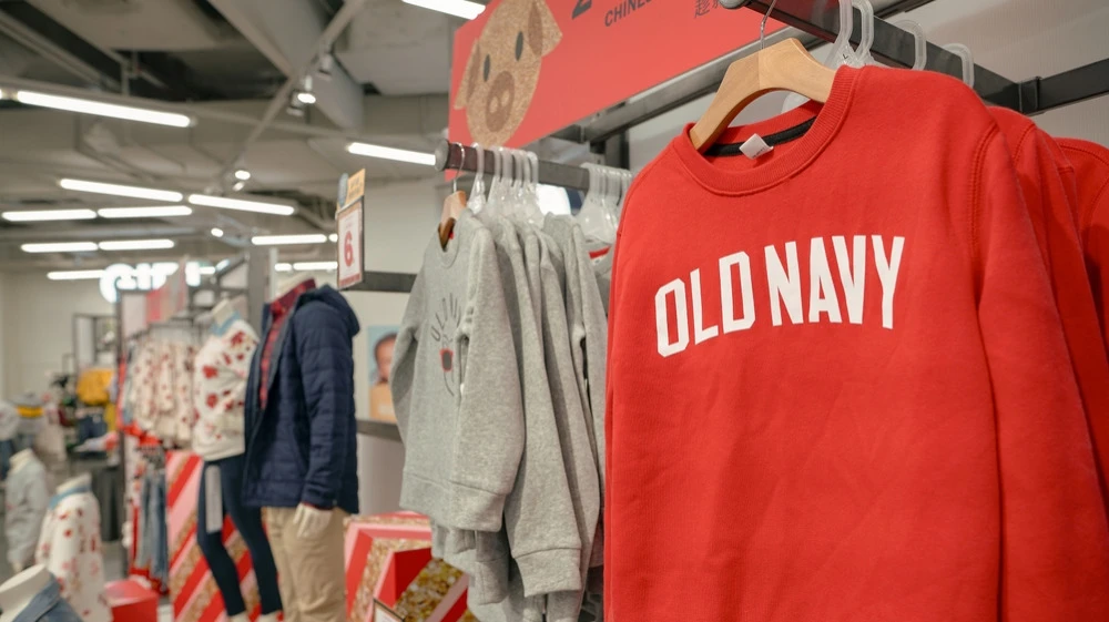 В отчетном квартале сопоставимые продажи Old Navy сократились на 4% / Фото: Sorbis / Shutterstock.com