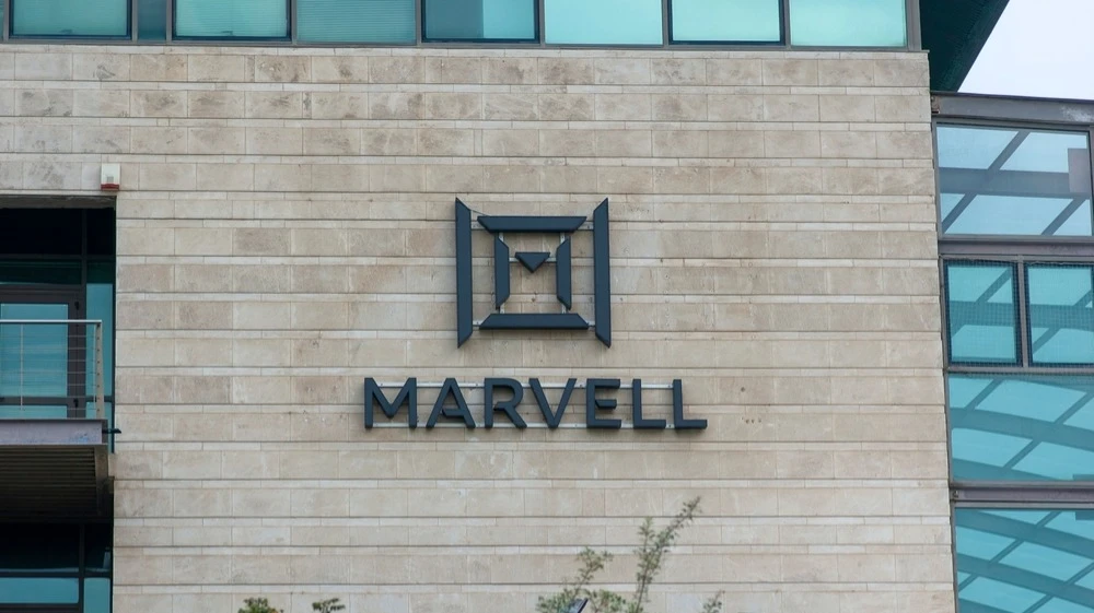 The market capitalization of AI chip developer Marvell Technology has nearly tripled since the start of the year on the back of deals with Google and Nvidia / Photo: Igal Vaisman/Shutterstock.com