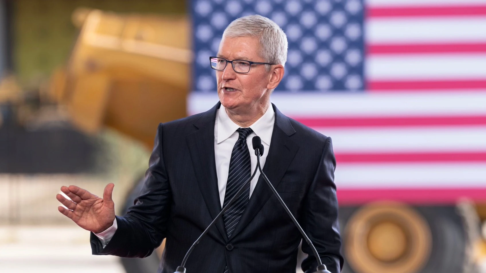 Apple за 15 лет под руководством Тима Кука увеличила капитализацию более чем в 13 раз / Фото: X / tim_cook