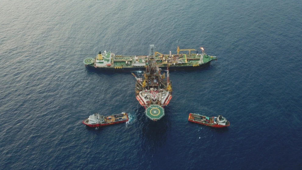 Goldman Sachs предупредил о риске роста цен на нефть до $120 / Фото: Mohammad Fahmi Abu Bakar / Shutterstock